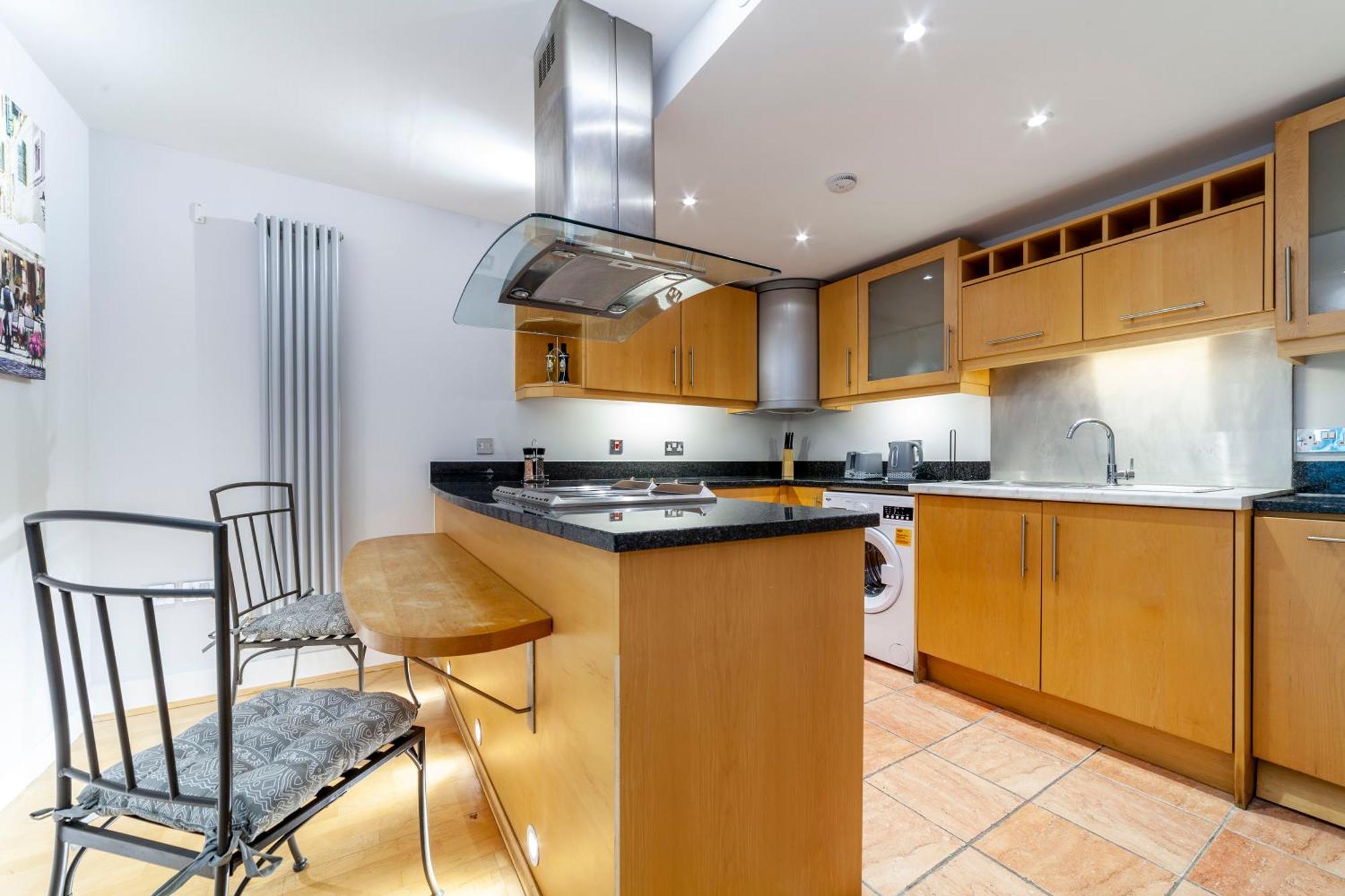 Apartment Comfy 2br Flat W Balcony In Canary Wharf London