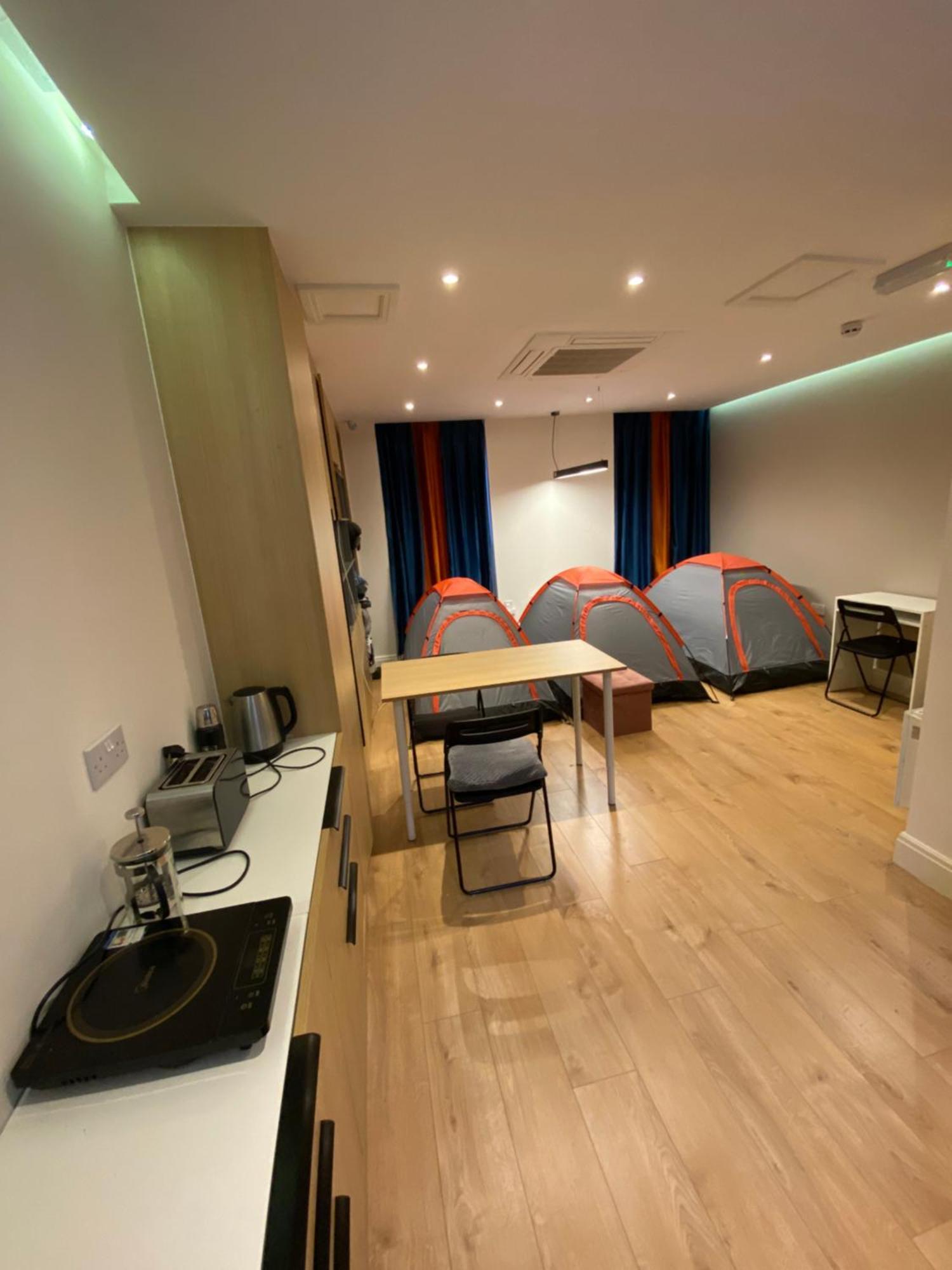 Luxury tent Little Wooden Hut London