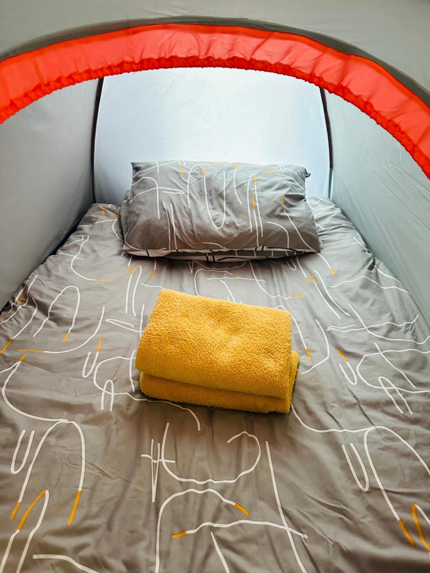 Little Wooden Hut Luxury tent