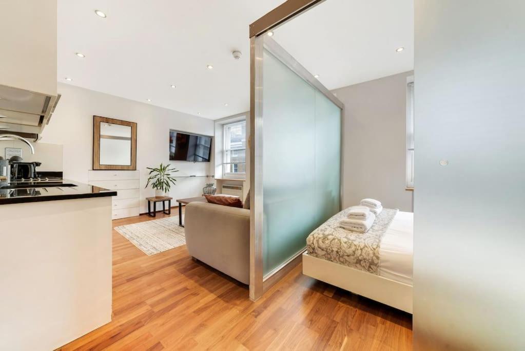 1 Bedroom Edgeware Retreat London