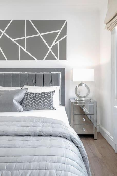 The Royal Sheperd Apartment London