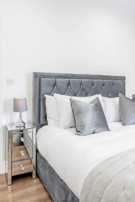 The Royal Sheperd Apartment London