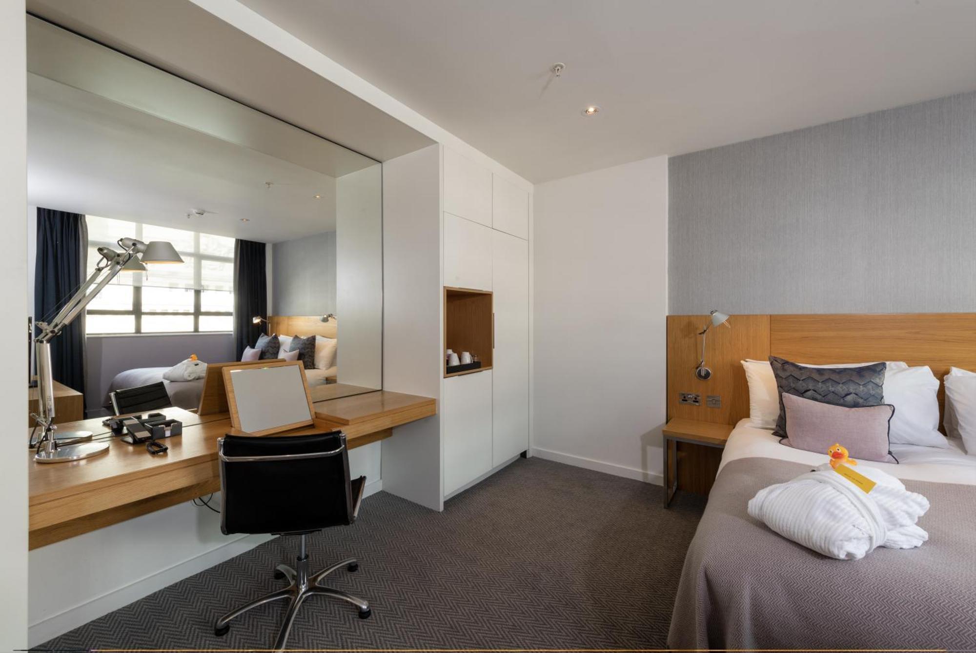 Hotel Apex Of London