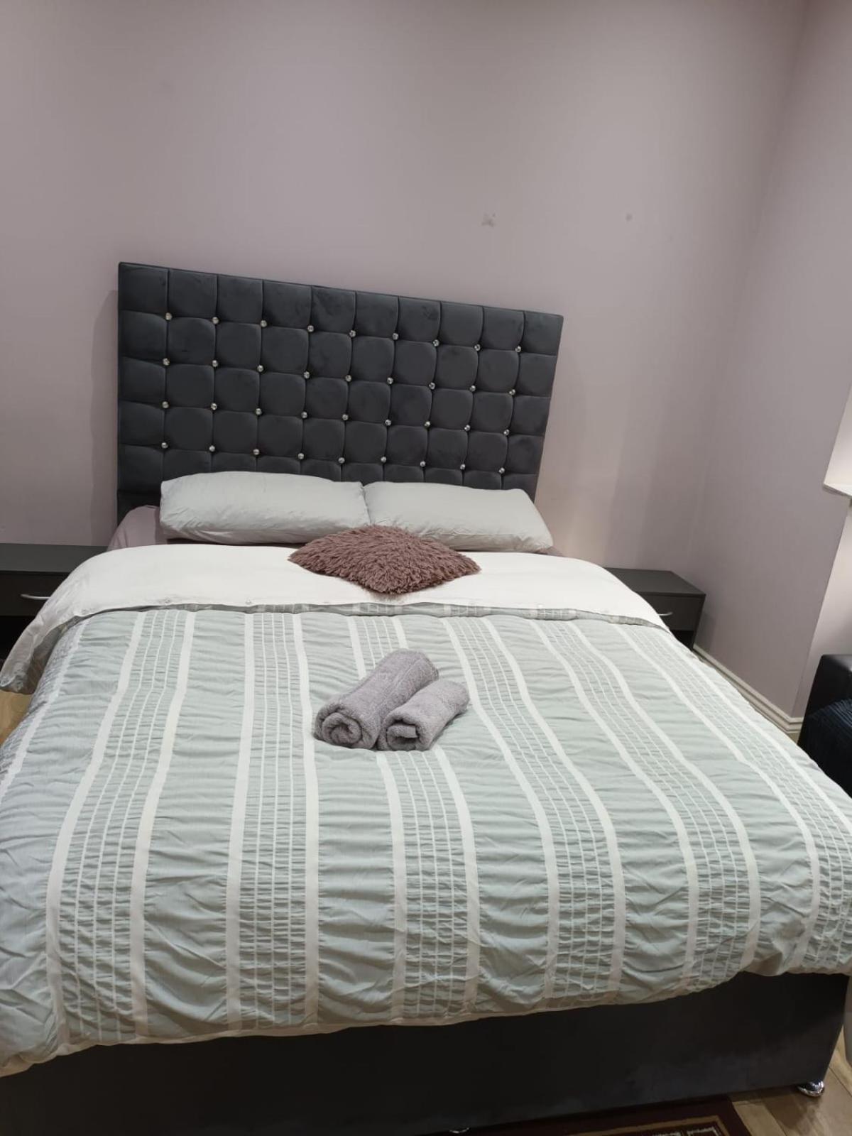 Comfy Fenia Homestay *