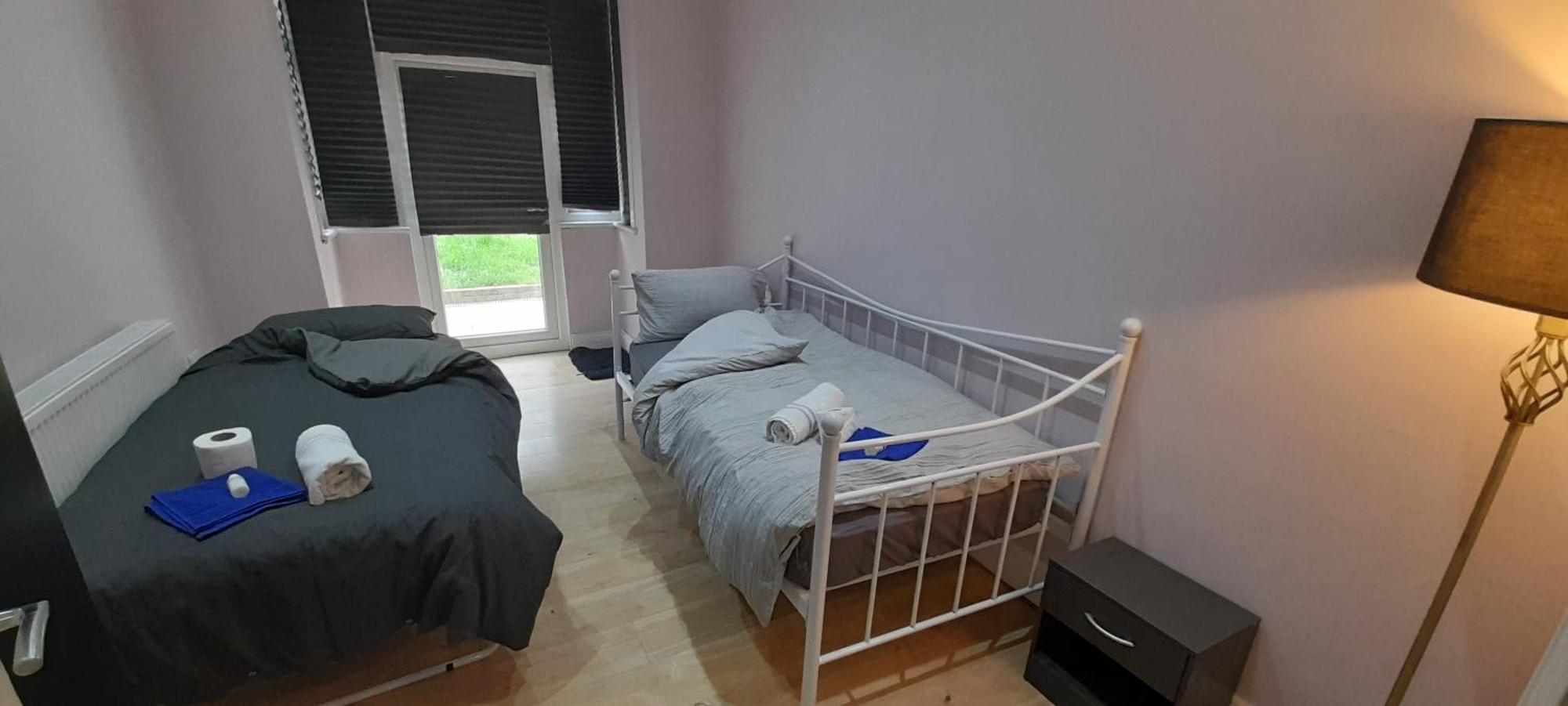 Comfy Fenia Homestay *