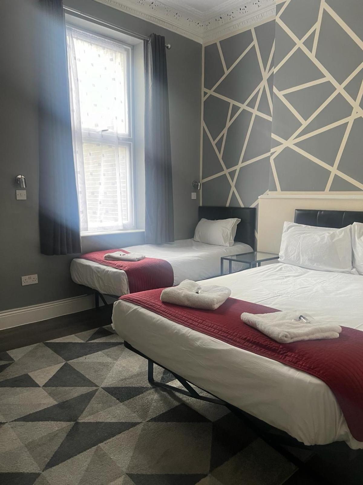 Saba And Hotel London