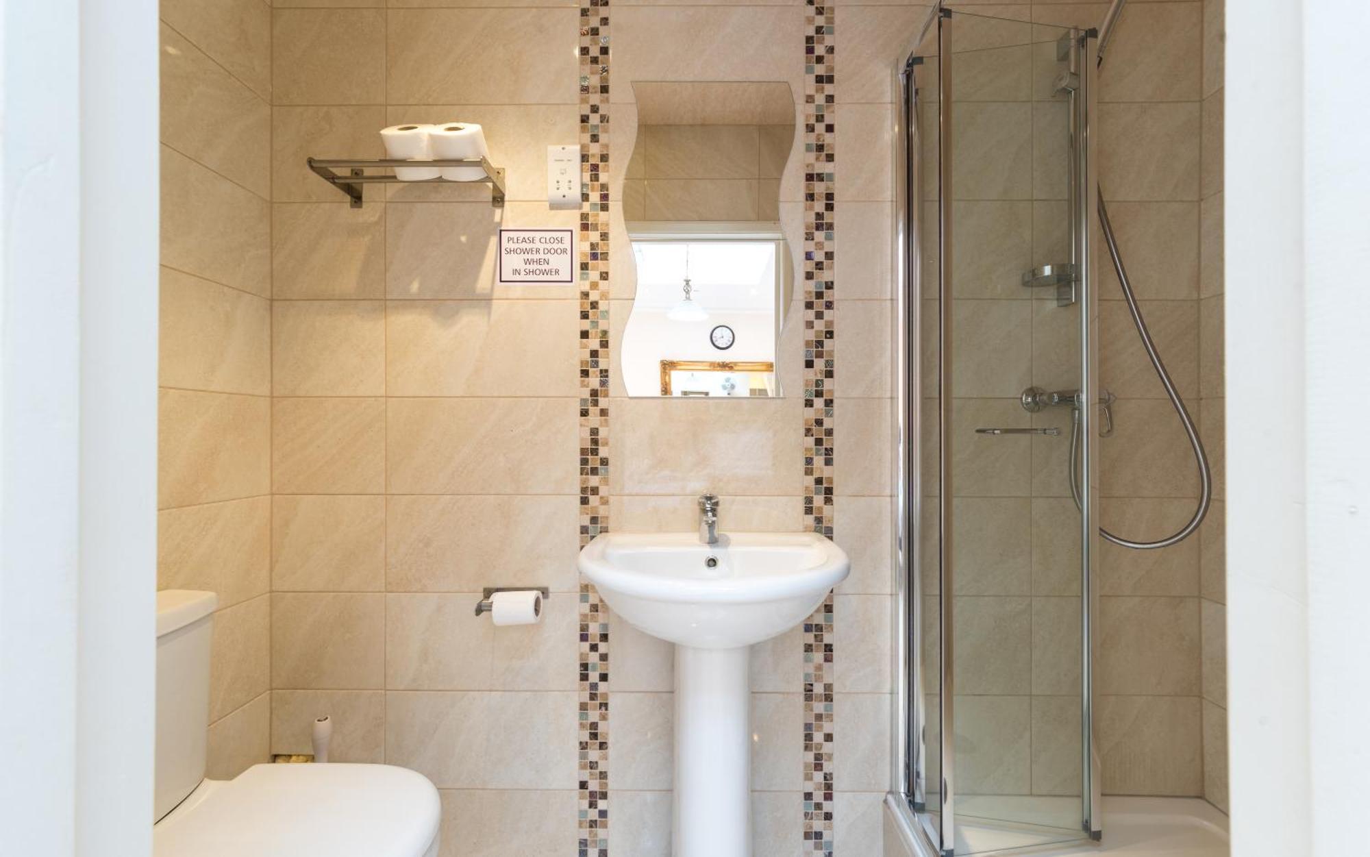 Hotel Saba And 3*