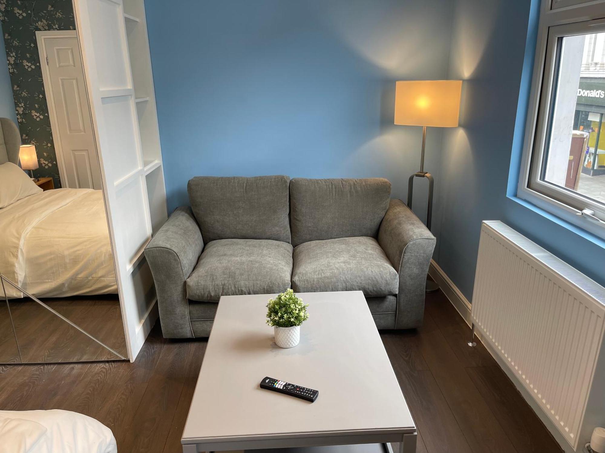 Luxurious Restful Flat, Less Than 30 Mins From Centre! *