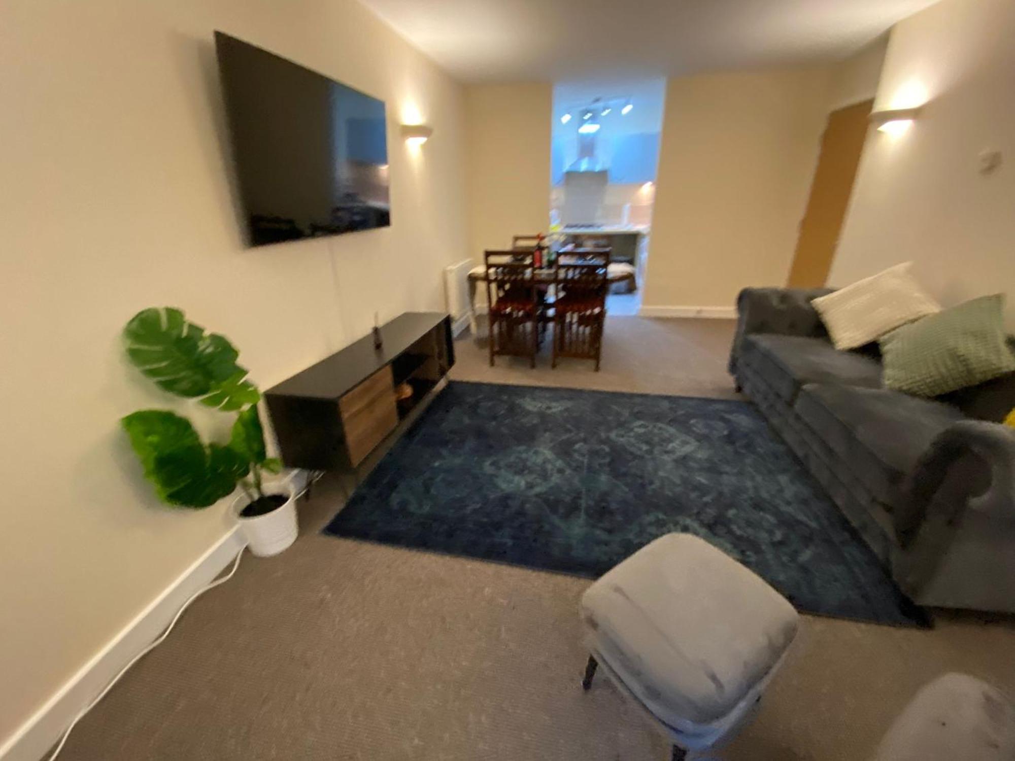 Stunning 2-bed In * London