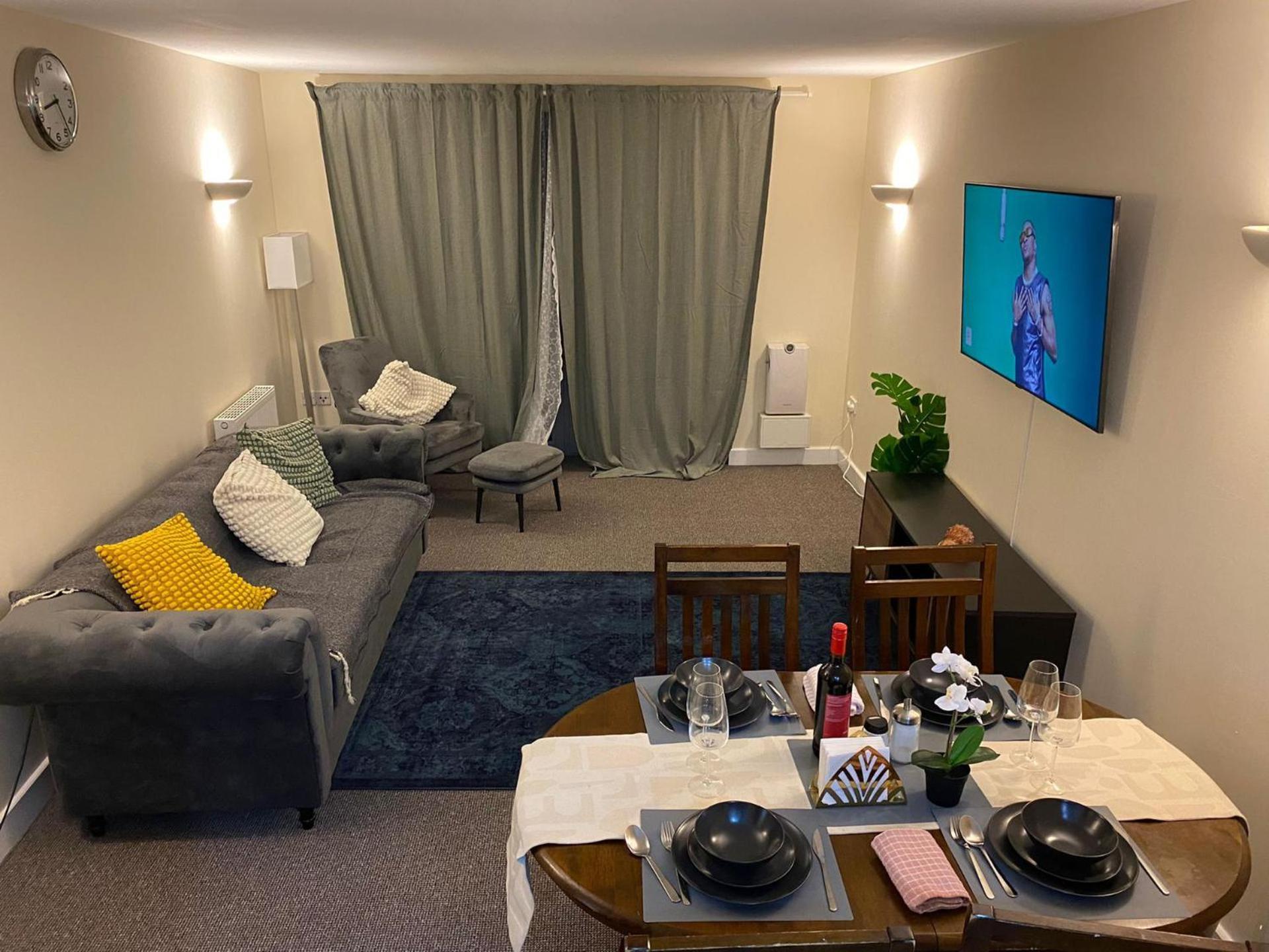 Stunning 2-bed In Apartment London