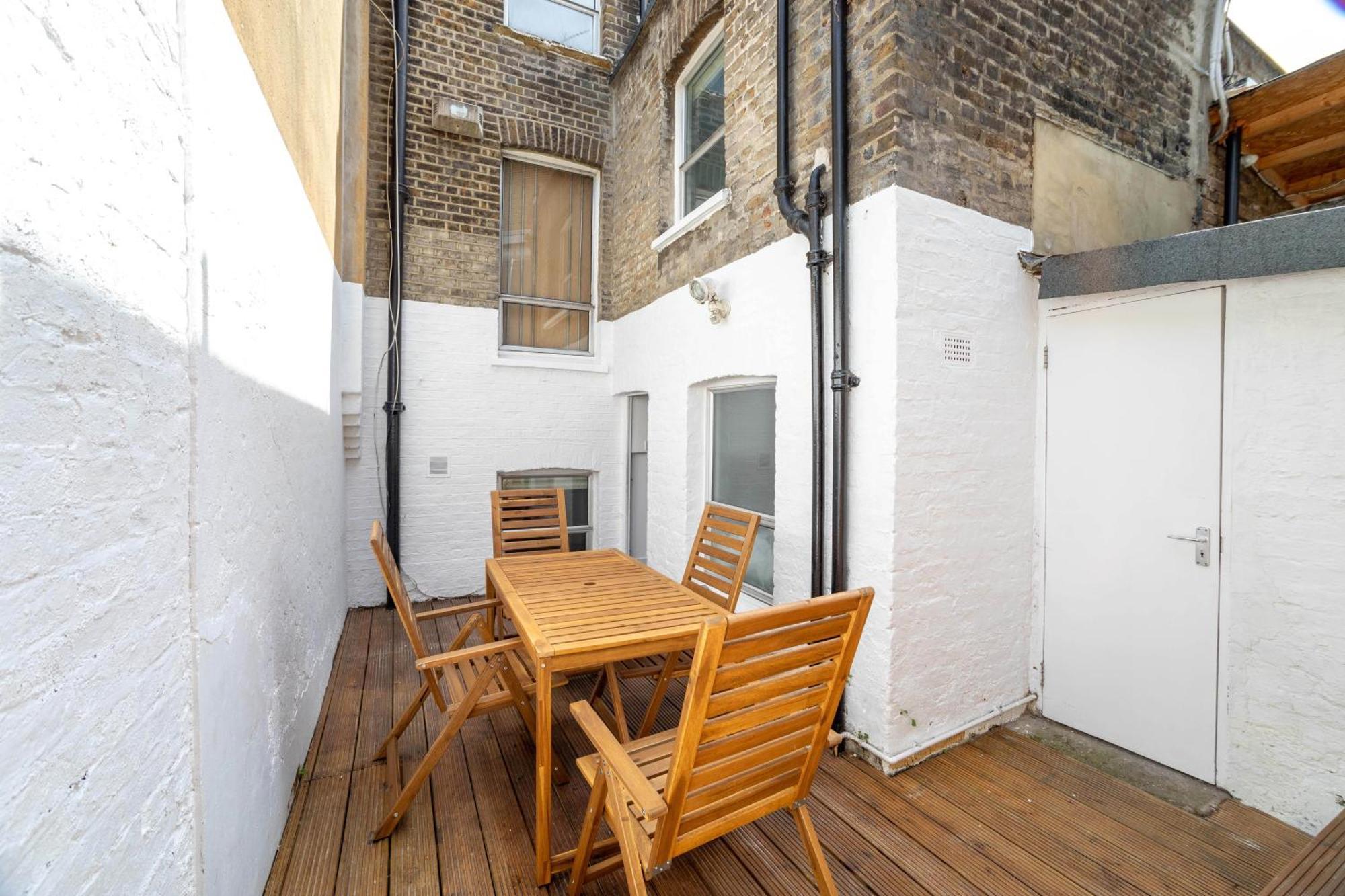 3 Bedroom House In Notting Hill