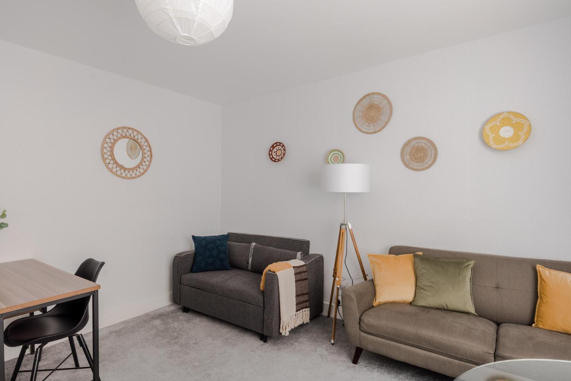 Camden 2bd Flat At Rousden Street Apartment