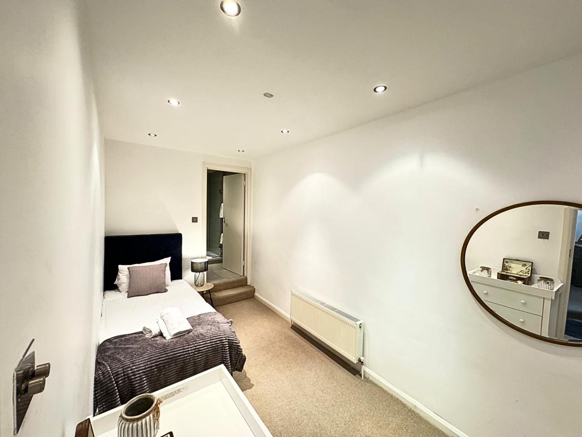 Kensington Mews Retreat: Hyde Park Hideaway London