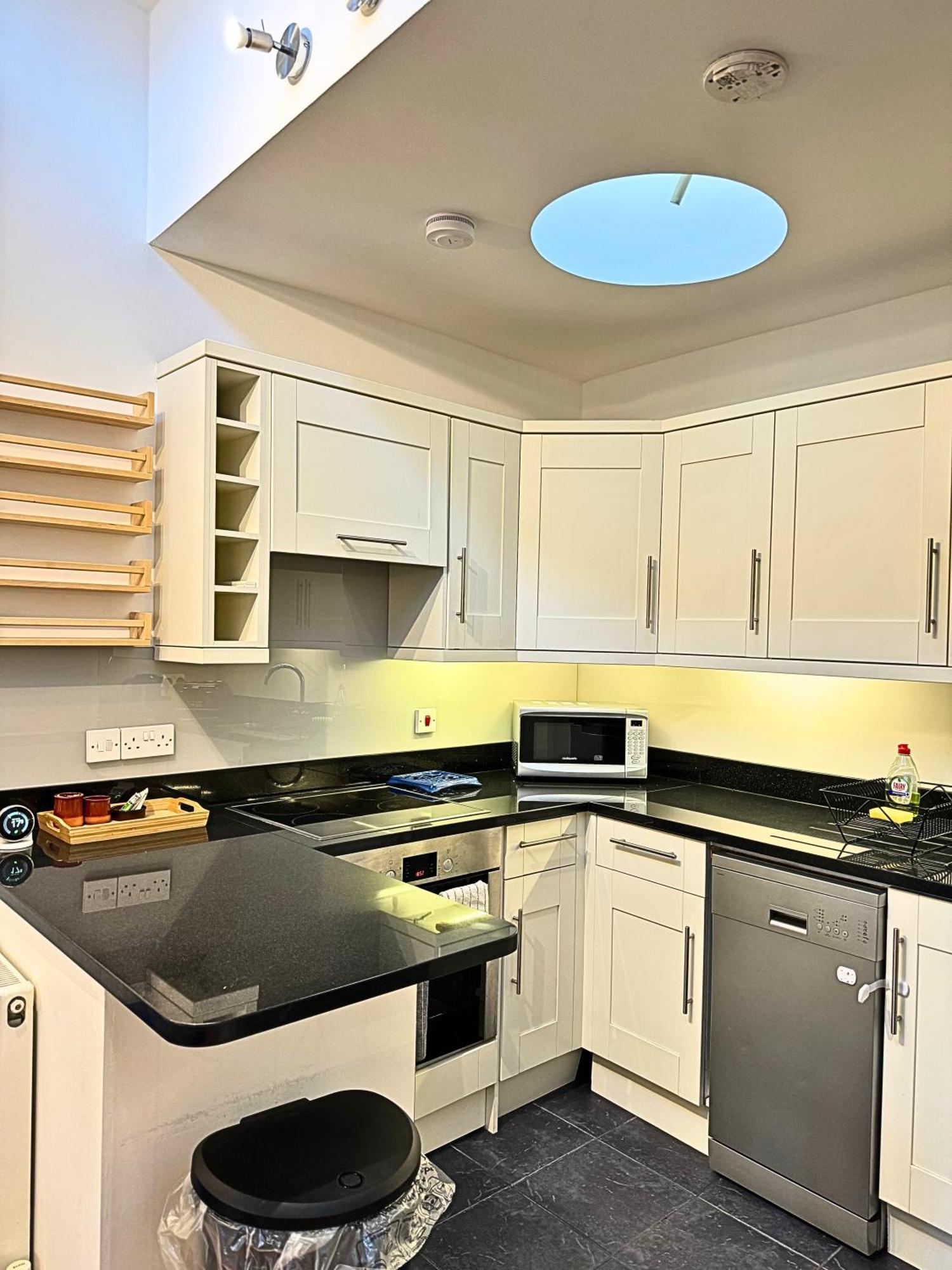 Kensington Mews Retreat: Hyde Park Hideaway