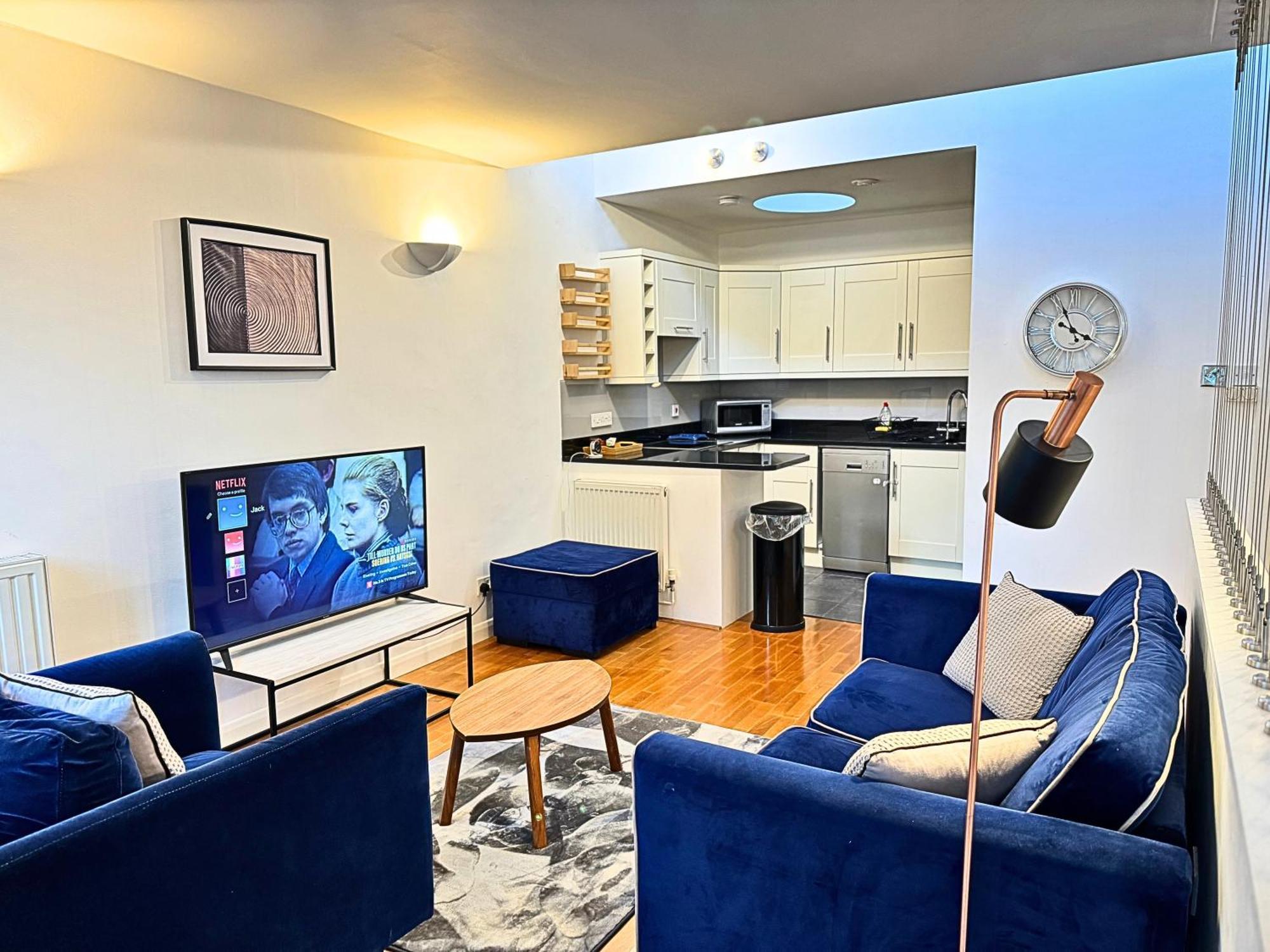 Kensington Mews Retreat: Hyde Park Hideaway *