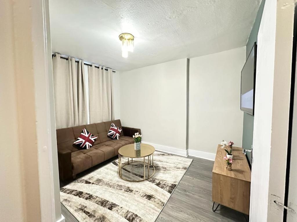 Lovely One Bedroom * London