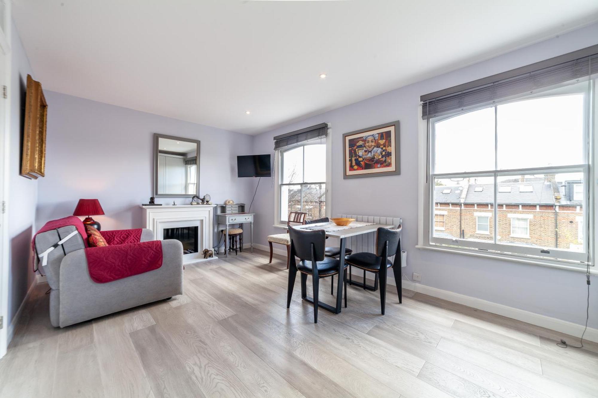 Charming New 1br Flat Wterrace, Shepherd's Bush * London
