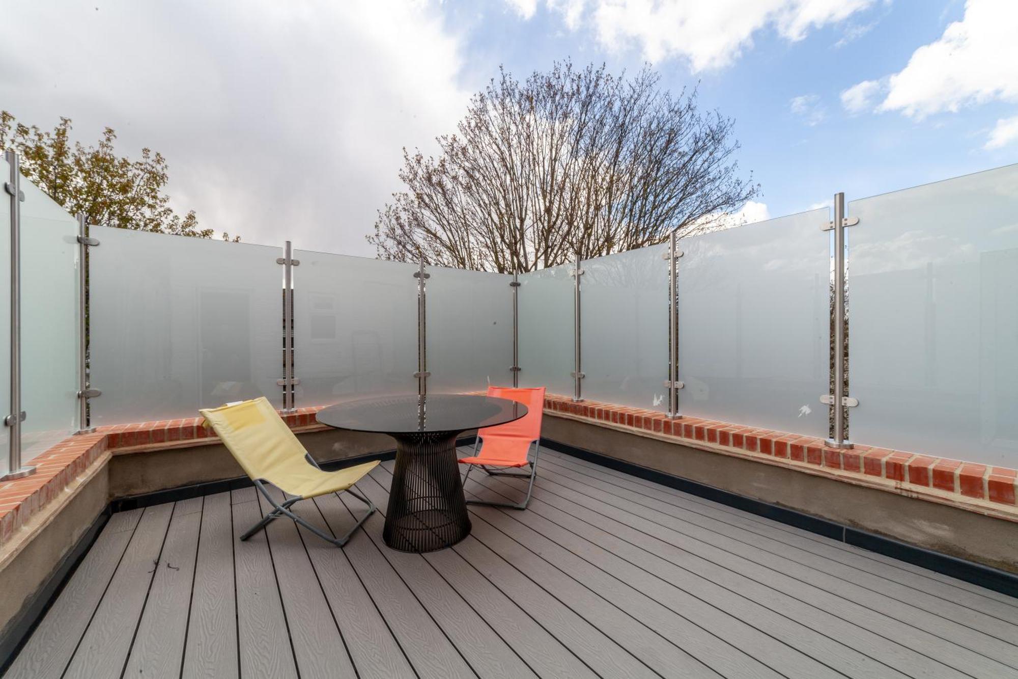 Charming New 1br Flat Wterrace, Shepherd's Bush Apartment *
