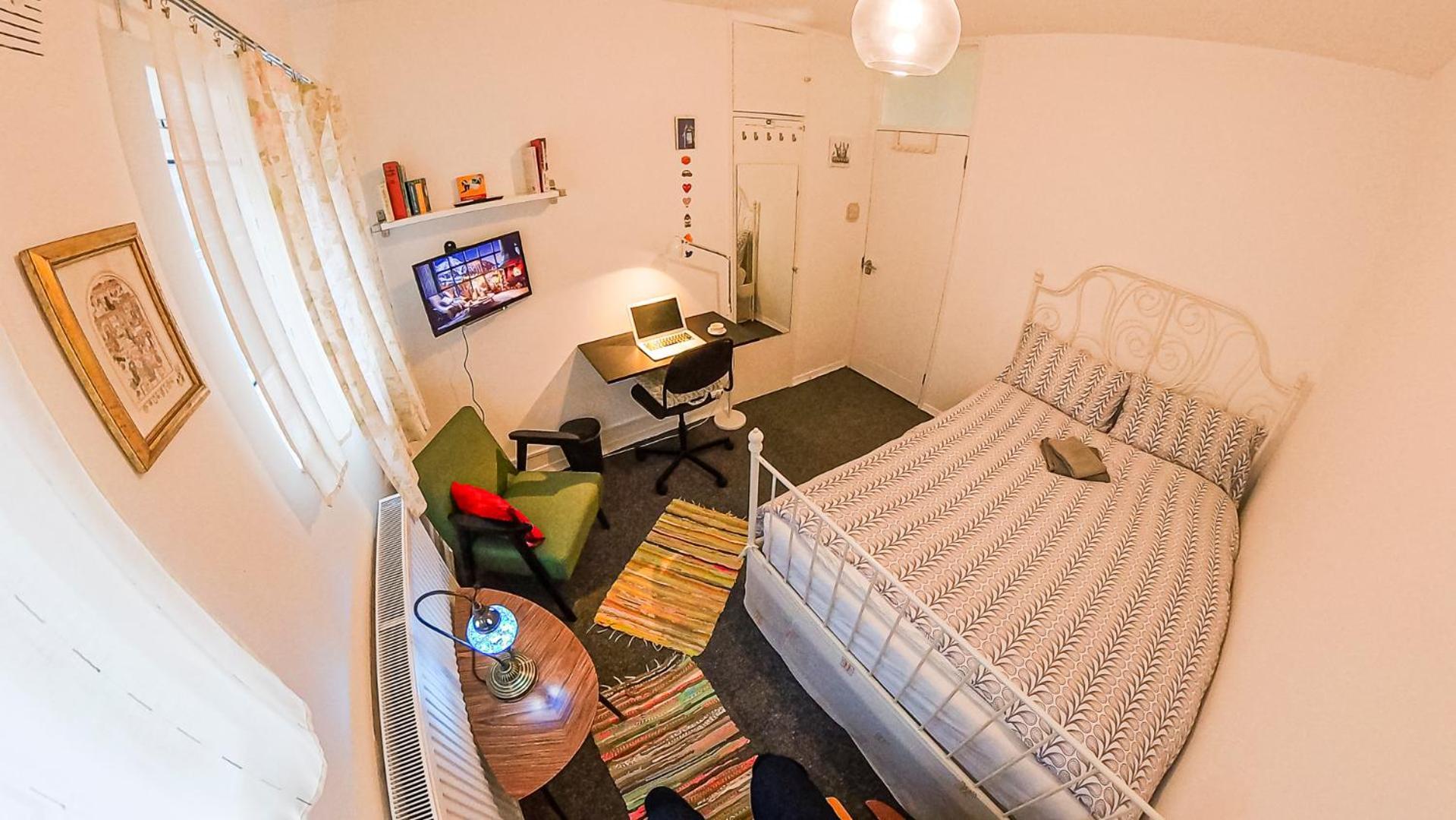Centrally Located Comfortable In * London