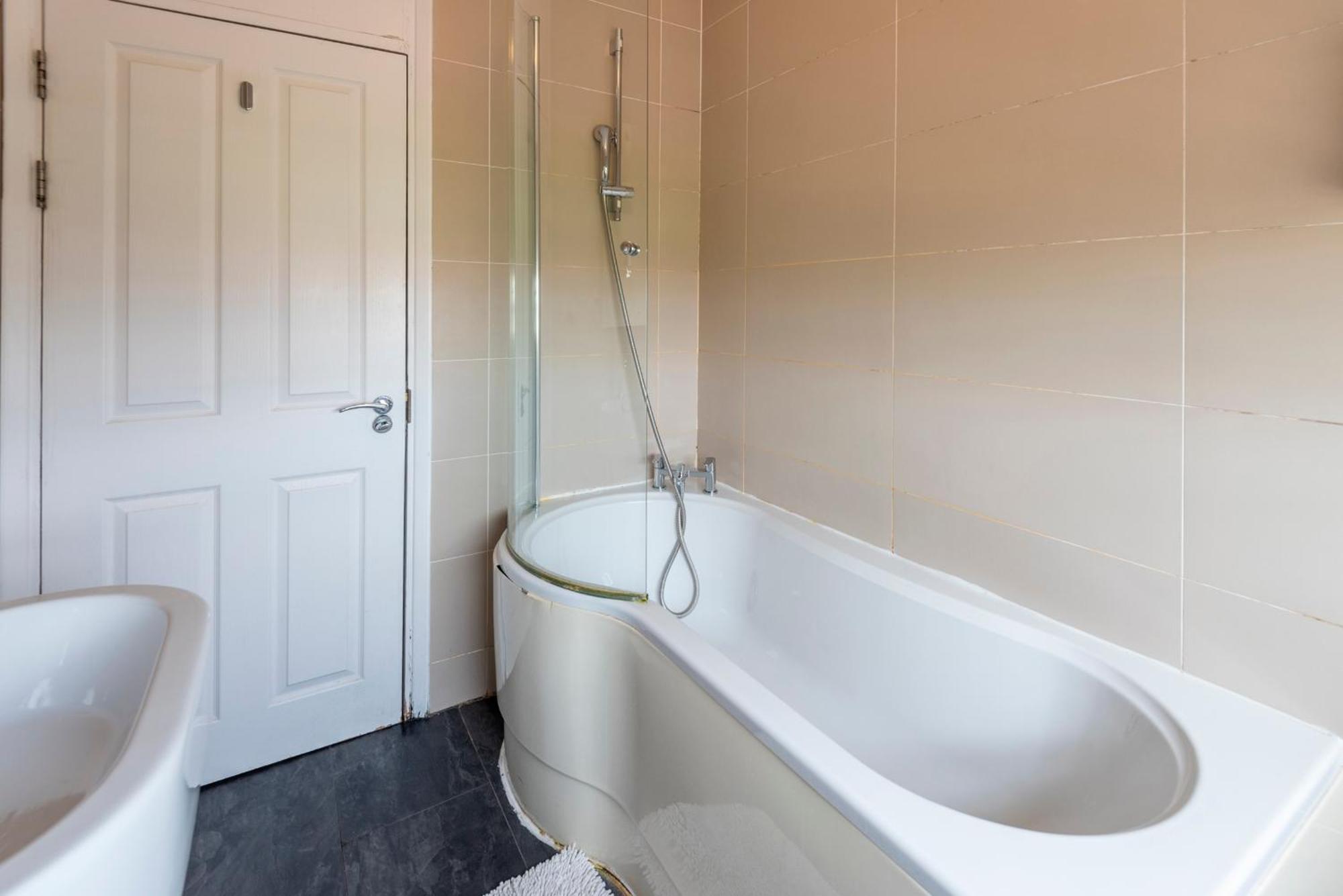Homestay Dazzling Near Paddington/elizabeth Stn *