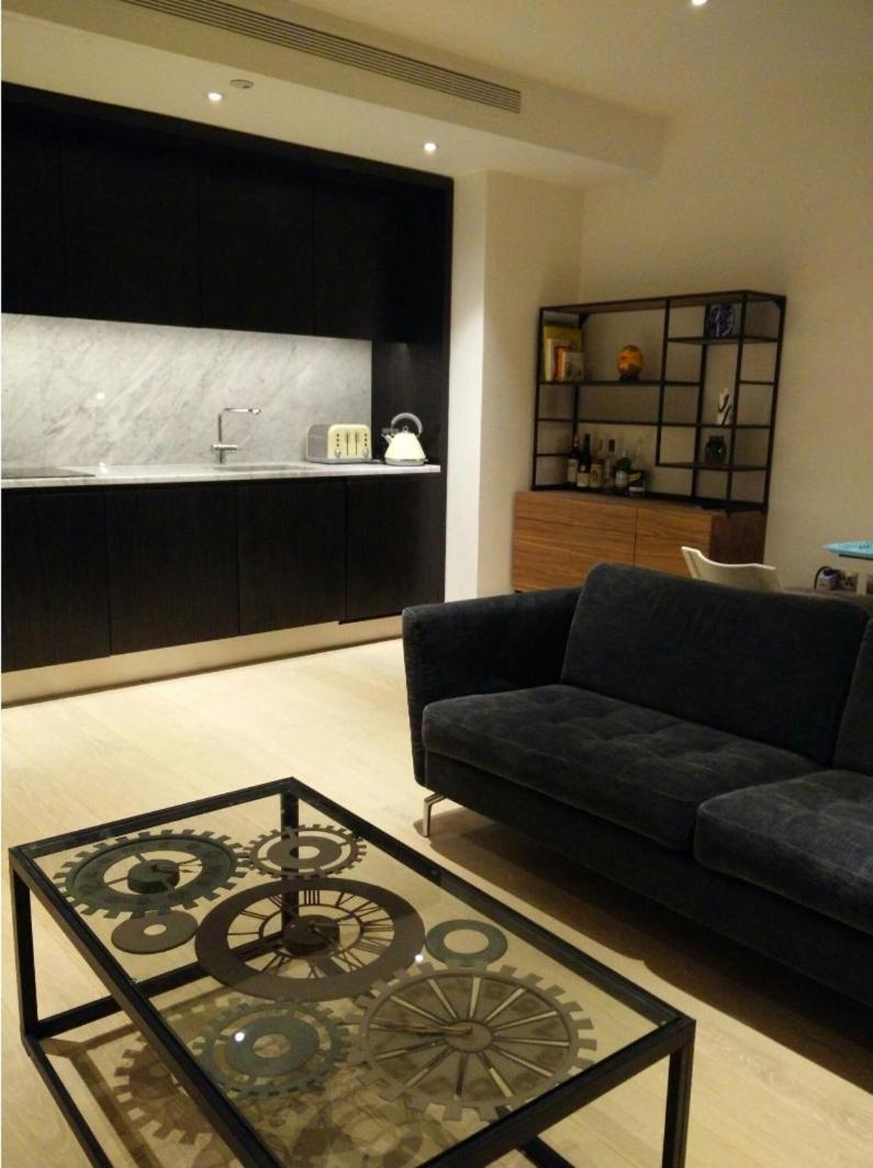 Private In Luxury Canary Wharf *