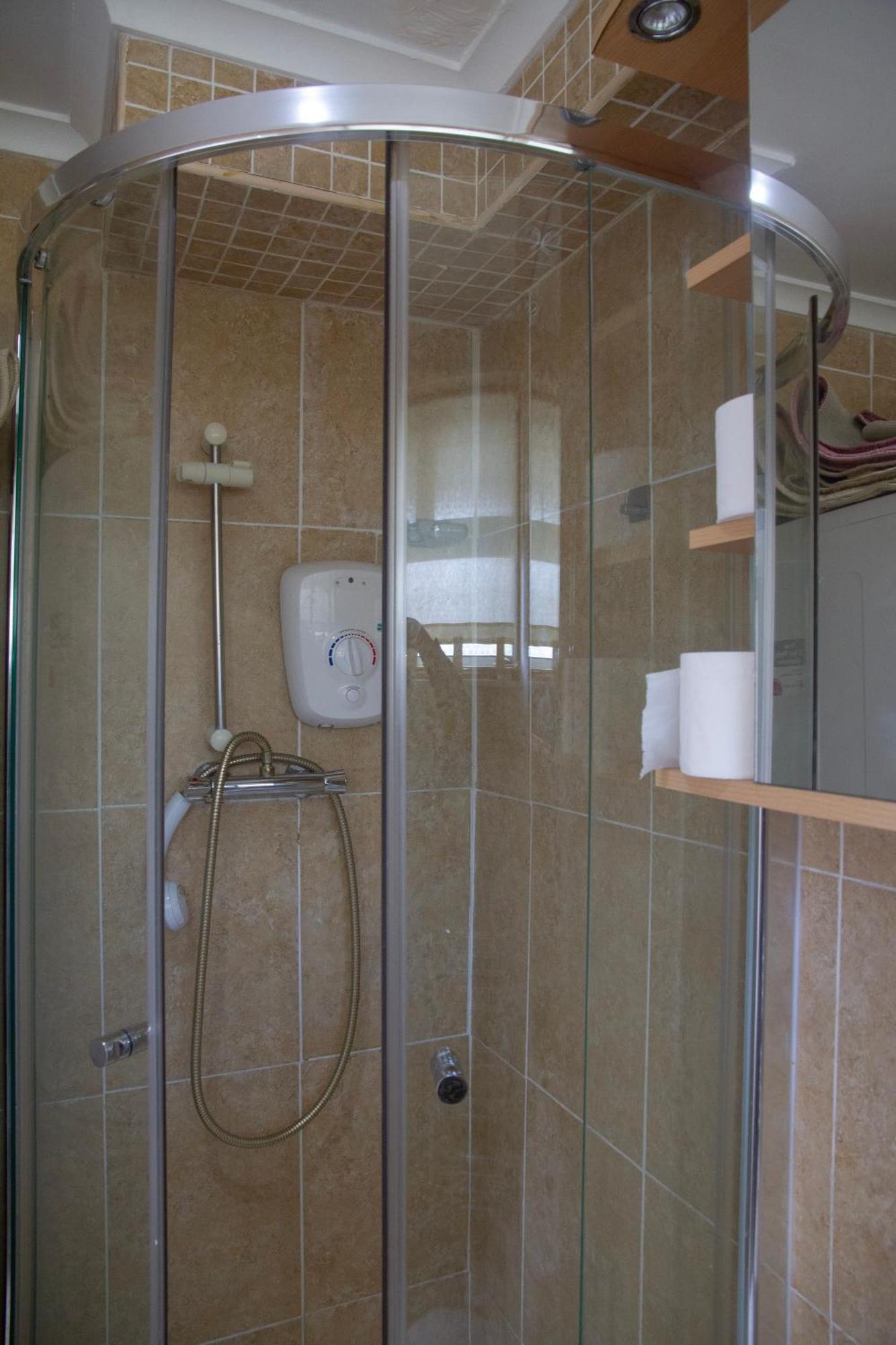 Spacious 4-bedroom Townhouse With Garden- Perfect For Groups! Londres