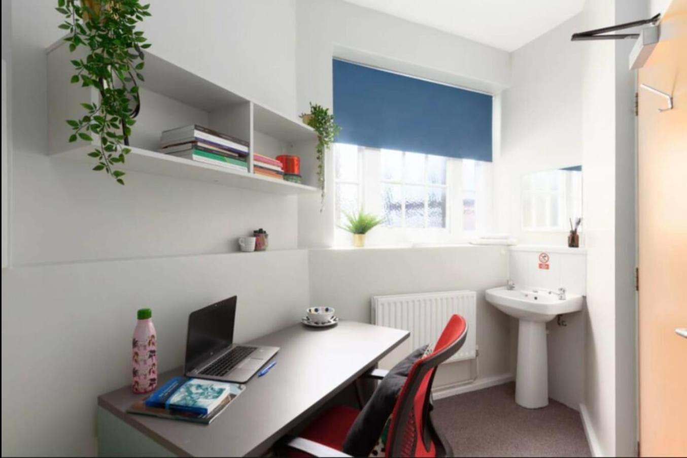 Private In Unit Londres