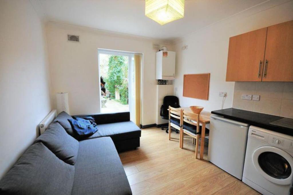 Apartamento With Garden 4 Stop To Holland Park Londres