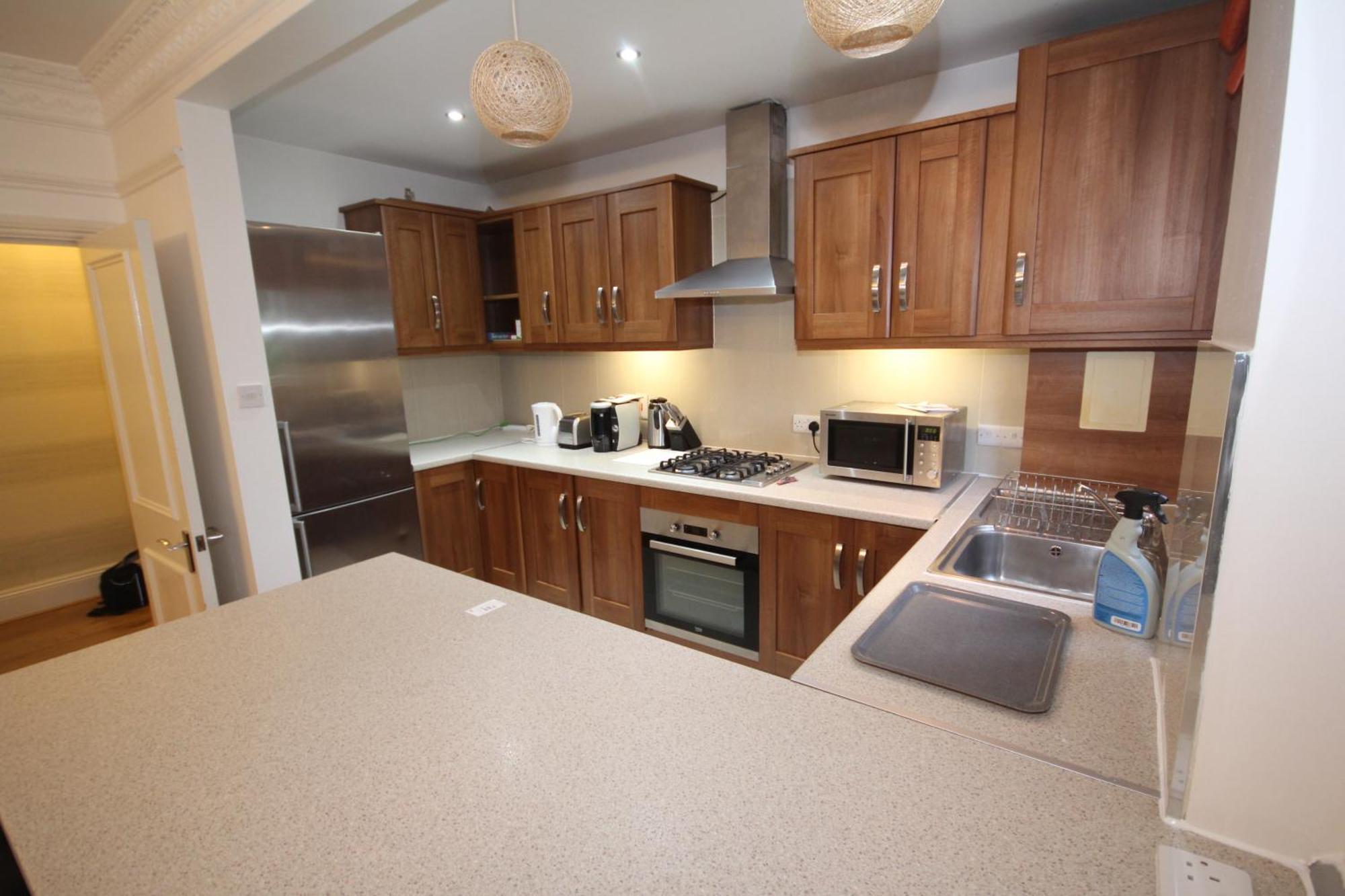 Harrow On The Hill Place Apartment *
