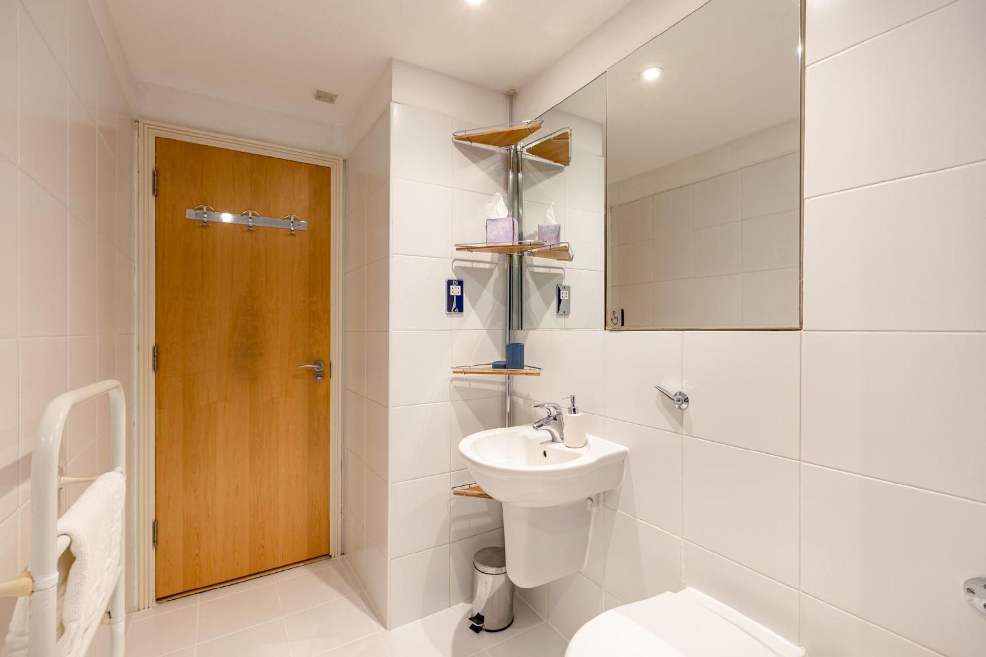 Apartment Spacious & Secluded 1br Flat In Maida Vale