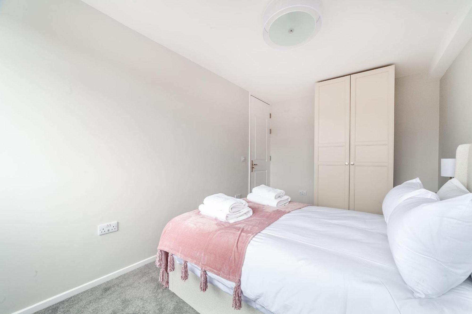 Excellent 3-bed Flat In Elephant & Castle Apartamento