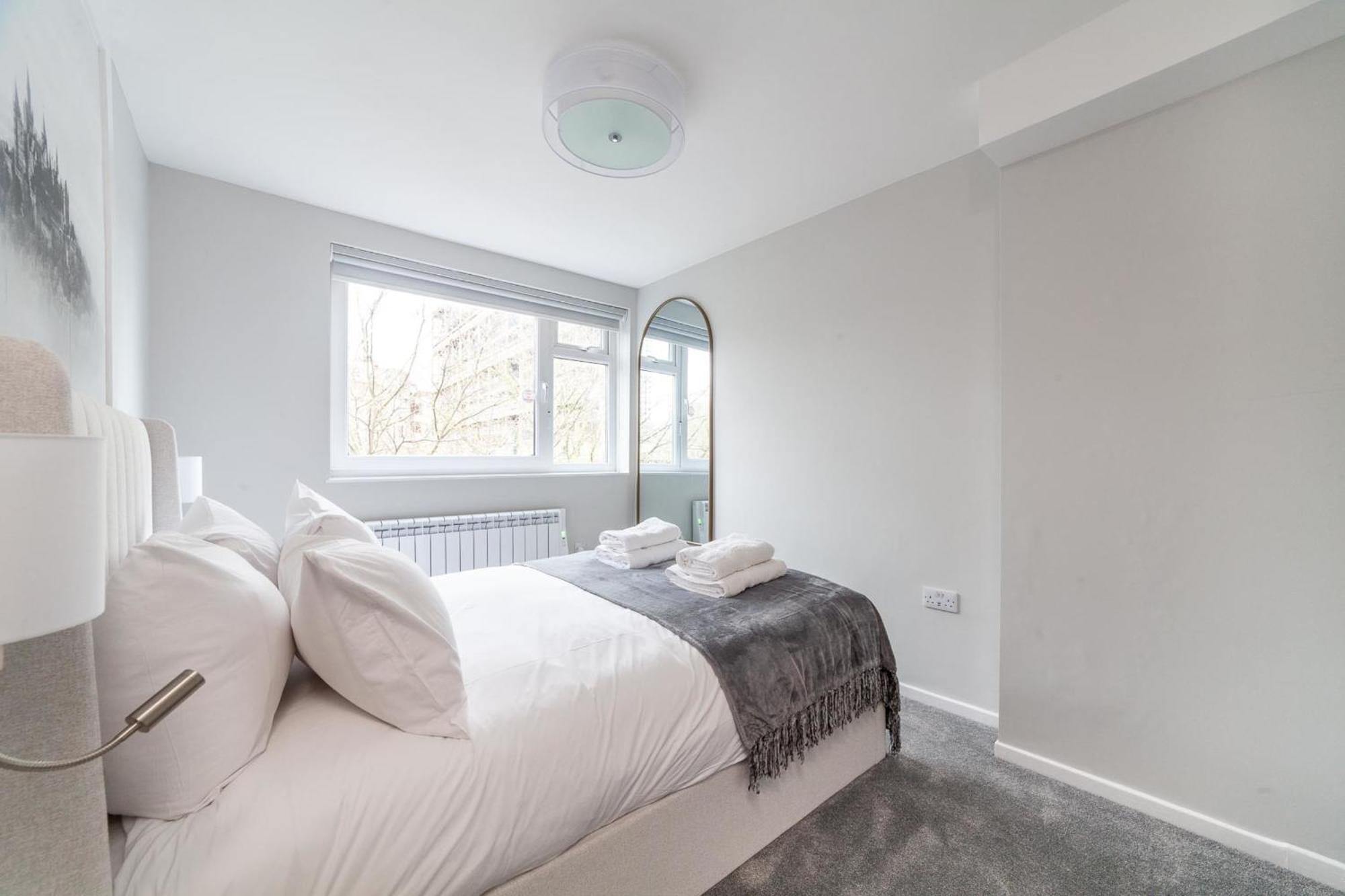 Excellent 3-bed Flat In Elephant & Castle * Londres