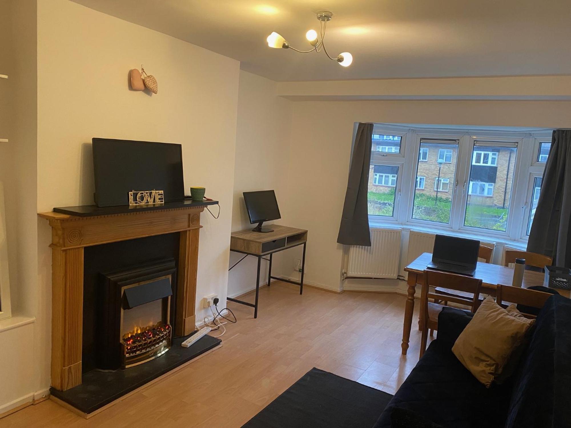Entire Flat With A Big Living-room, Bedroom, Kitchen, And Bathroom Apartment *