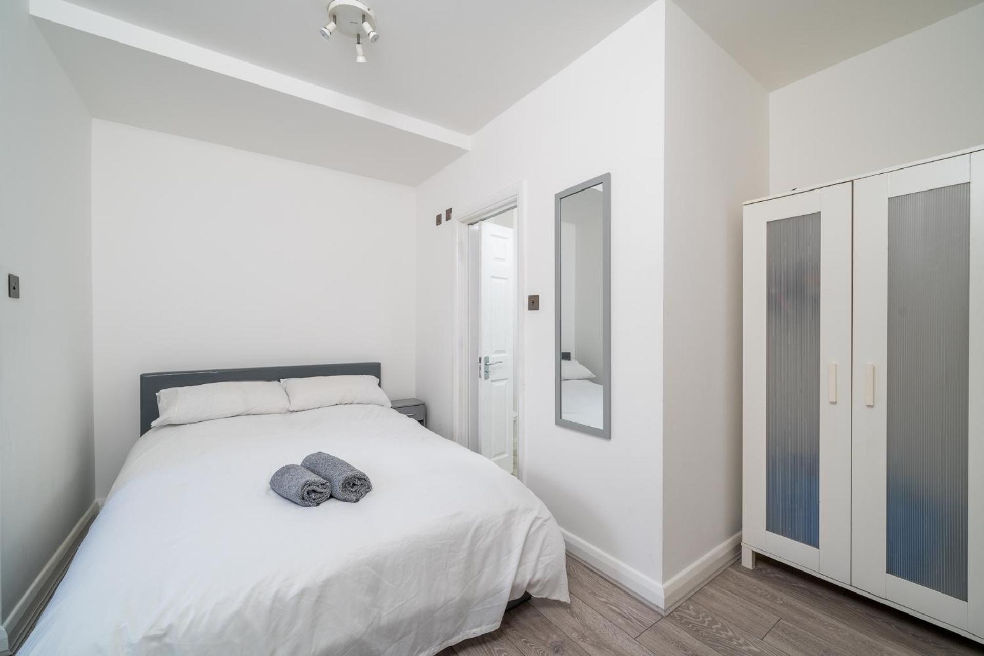Heart Of Dalston- Trendy Compact Studio Flat London