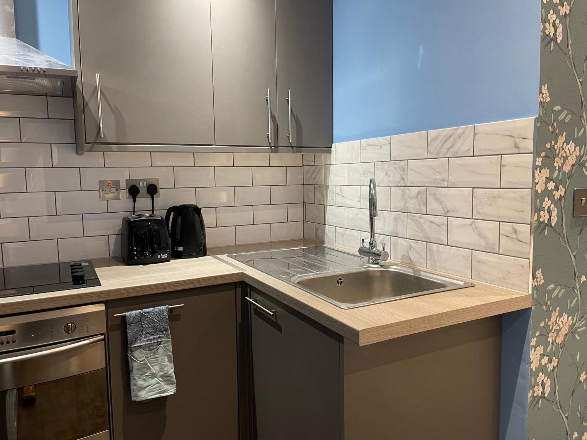 Apartment Luxurious Restful Flat, Less Than 30 Mins From Centre! *