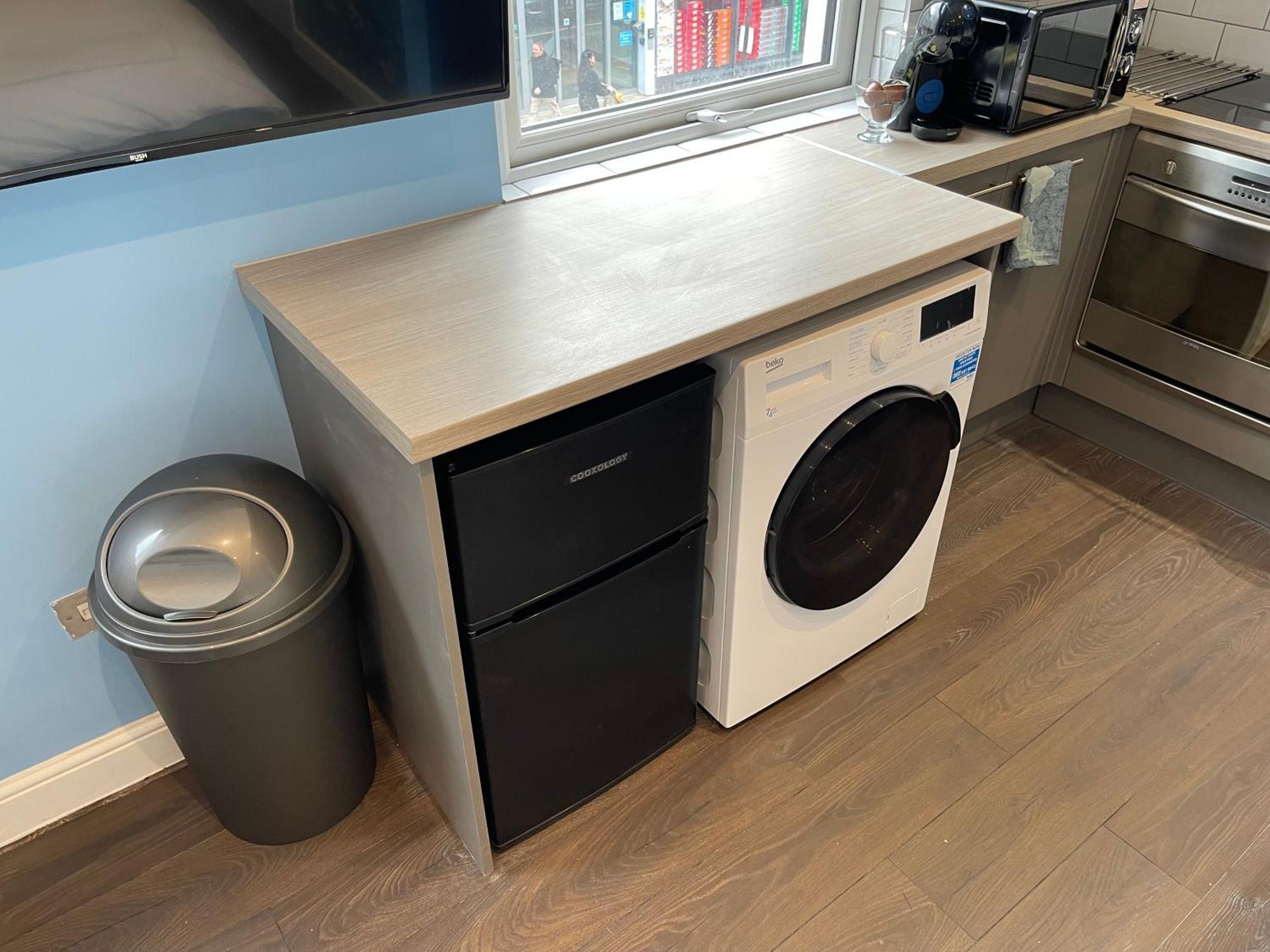 Luxurious Restful Flat, Less Than 30 Mins From Centre! Apartment