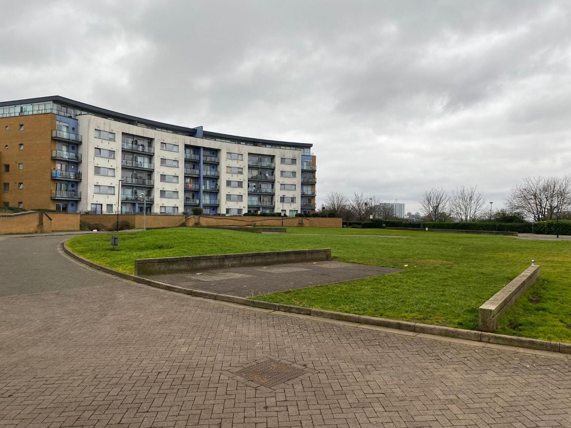 Stunning 2-bed In * London