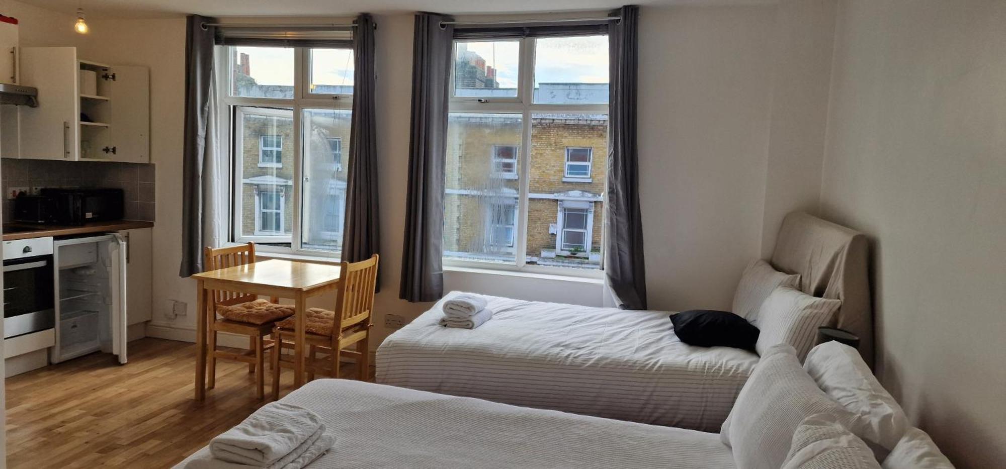 Urban Retreat Camberwell Zone 2 Apartment *