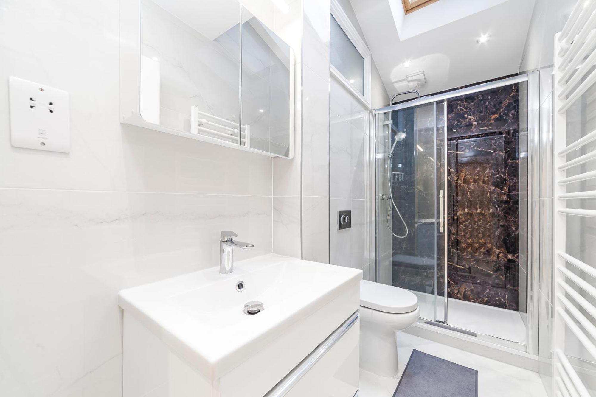 Homestay Spot Homes London