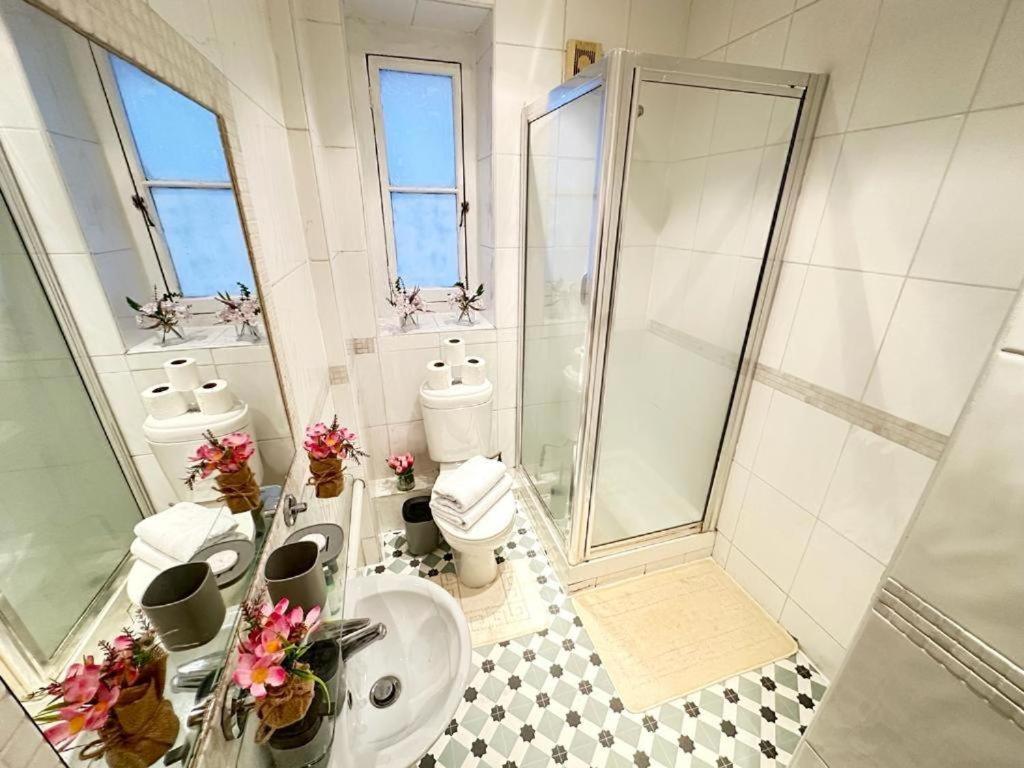 Lovely One Bedroom Apartment *