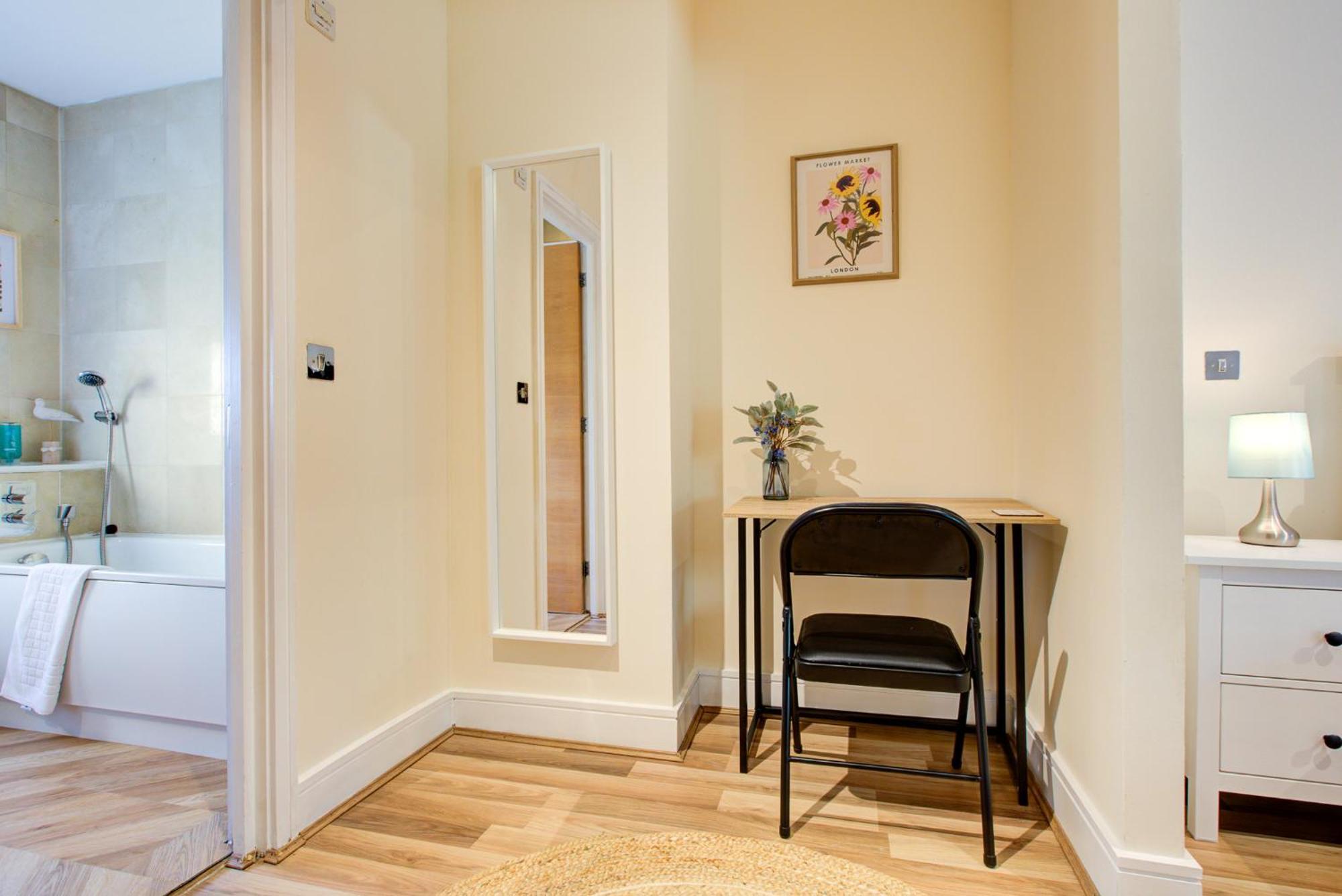 Stunning 4 Bedroom House * London