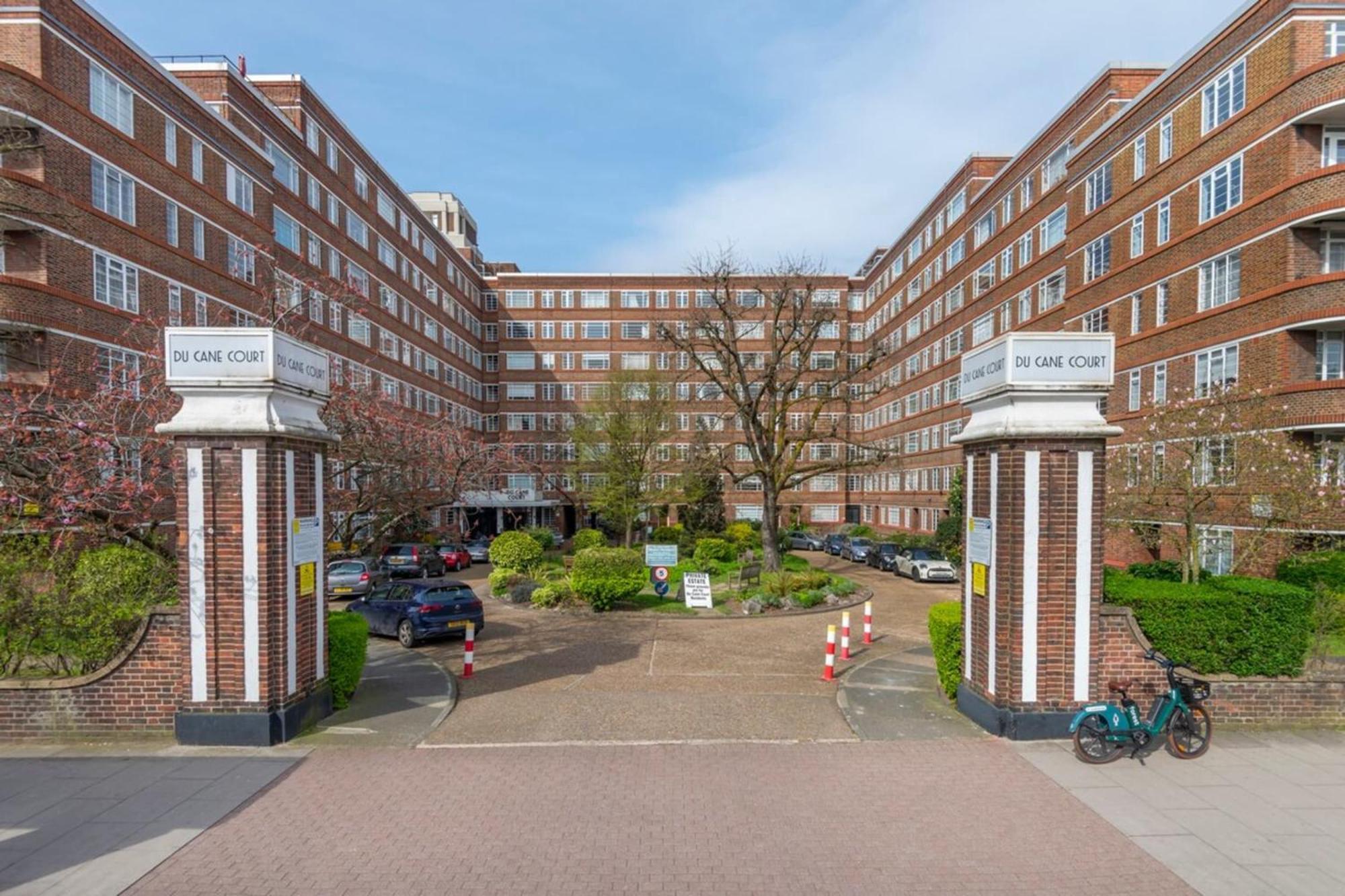 Unique 1-bed In Vibrant Balham * London