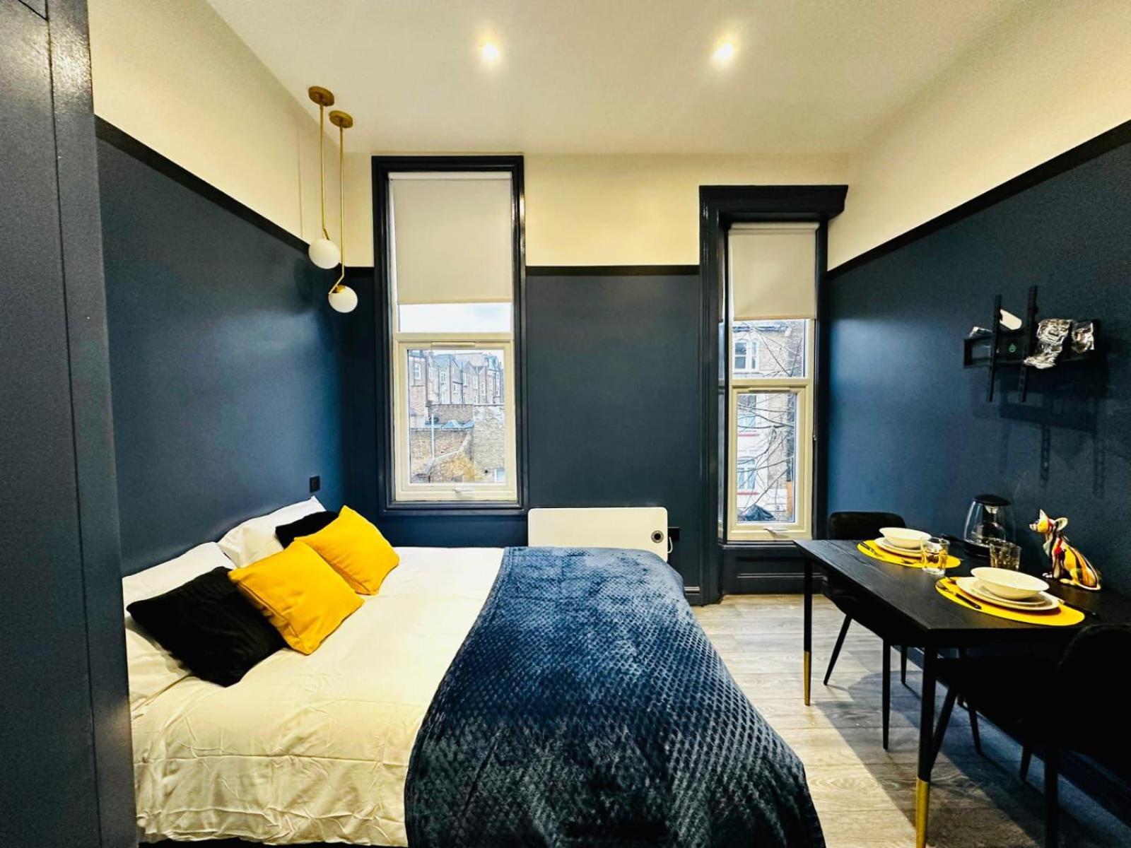 39 Blue House Luxury Ensuite Ideal For Tourists Gasthof