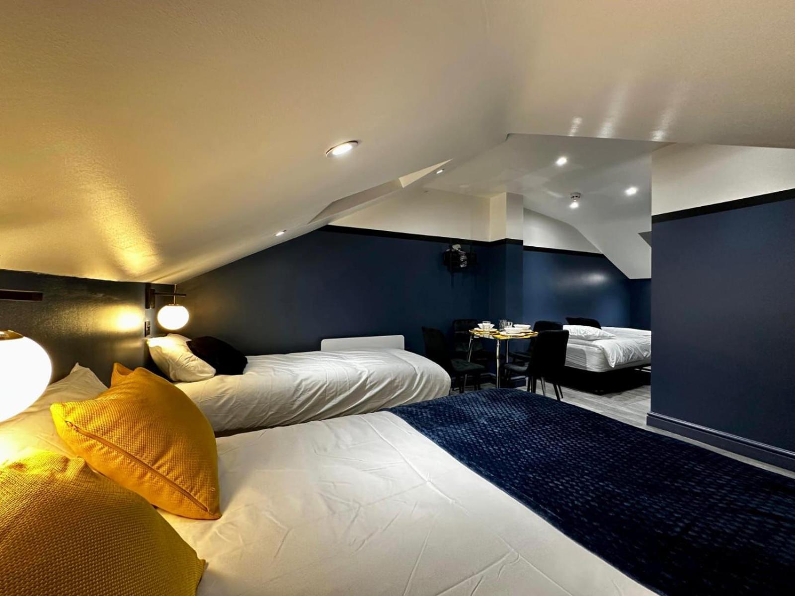 Gasthof 39 Blue House Luxury Ensuite Ideal For Tourists *