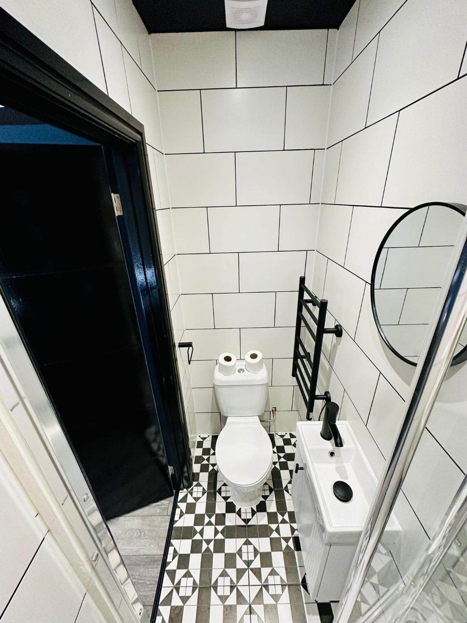 39 Blue House Luxury Ensuite Ideal For Tourists Gasthof