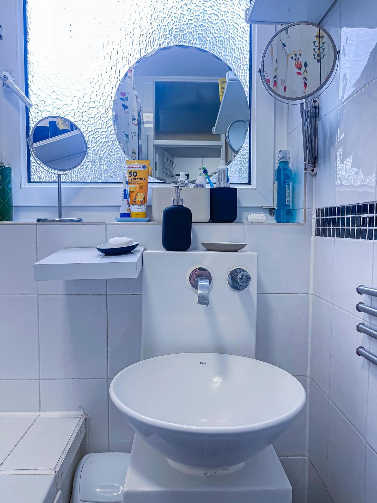 Centrally Located Comfortable In Homestay