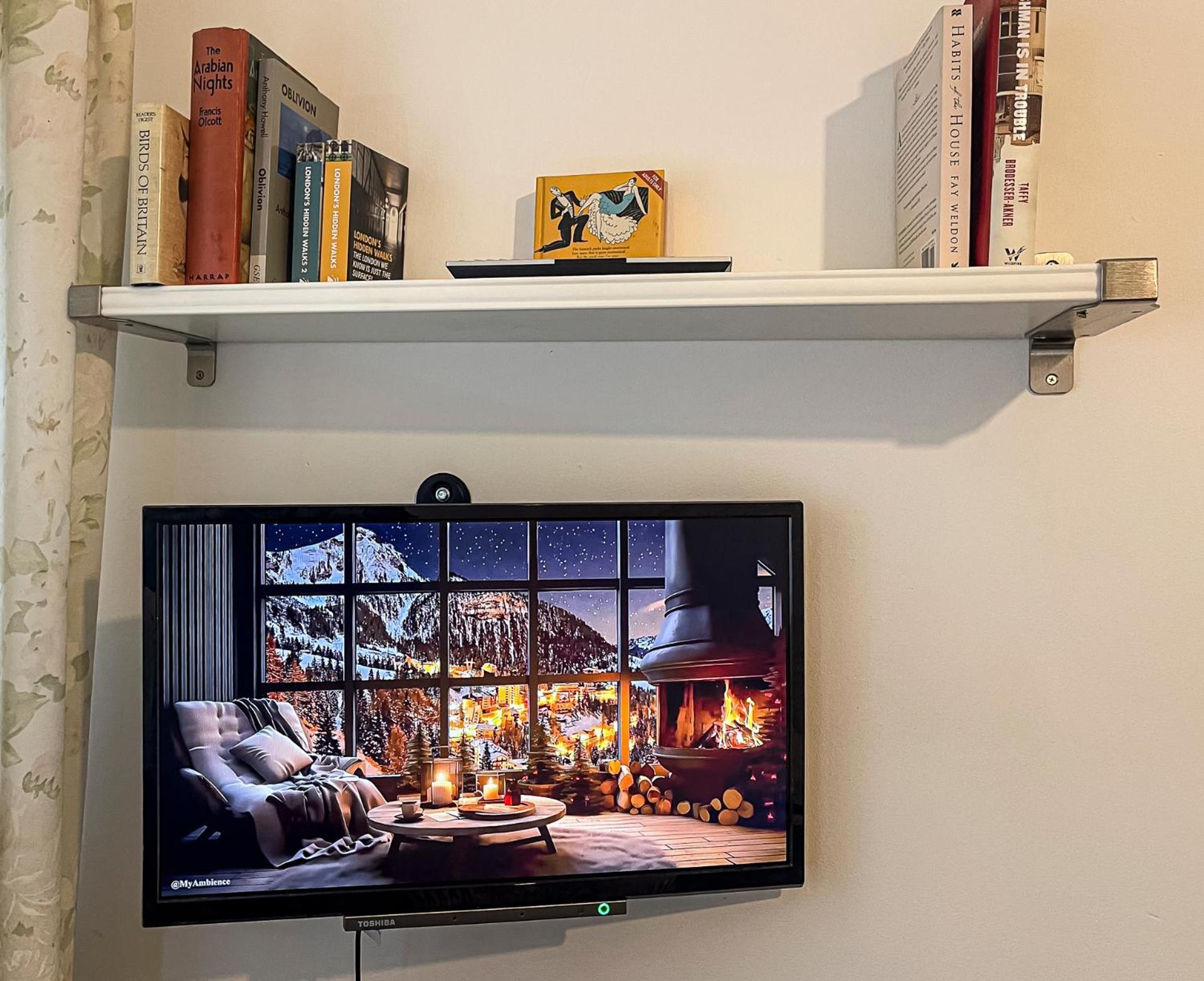 Homestay Centrally Located Comfortable In *