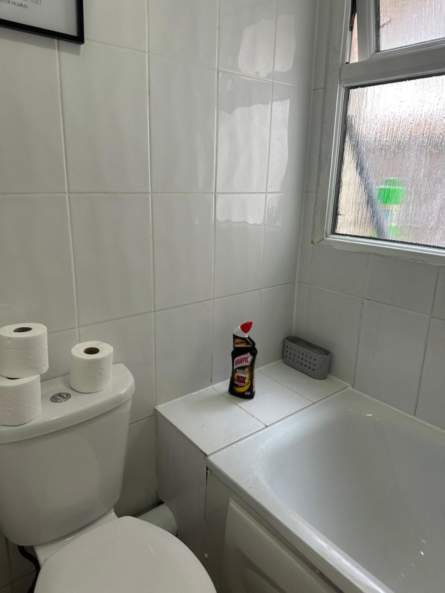 Apartment Amazing Ground Floor One Bedroom Forest Road *