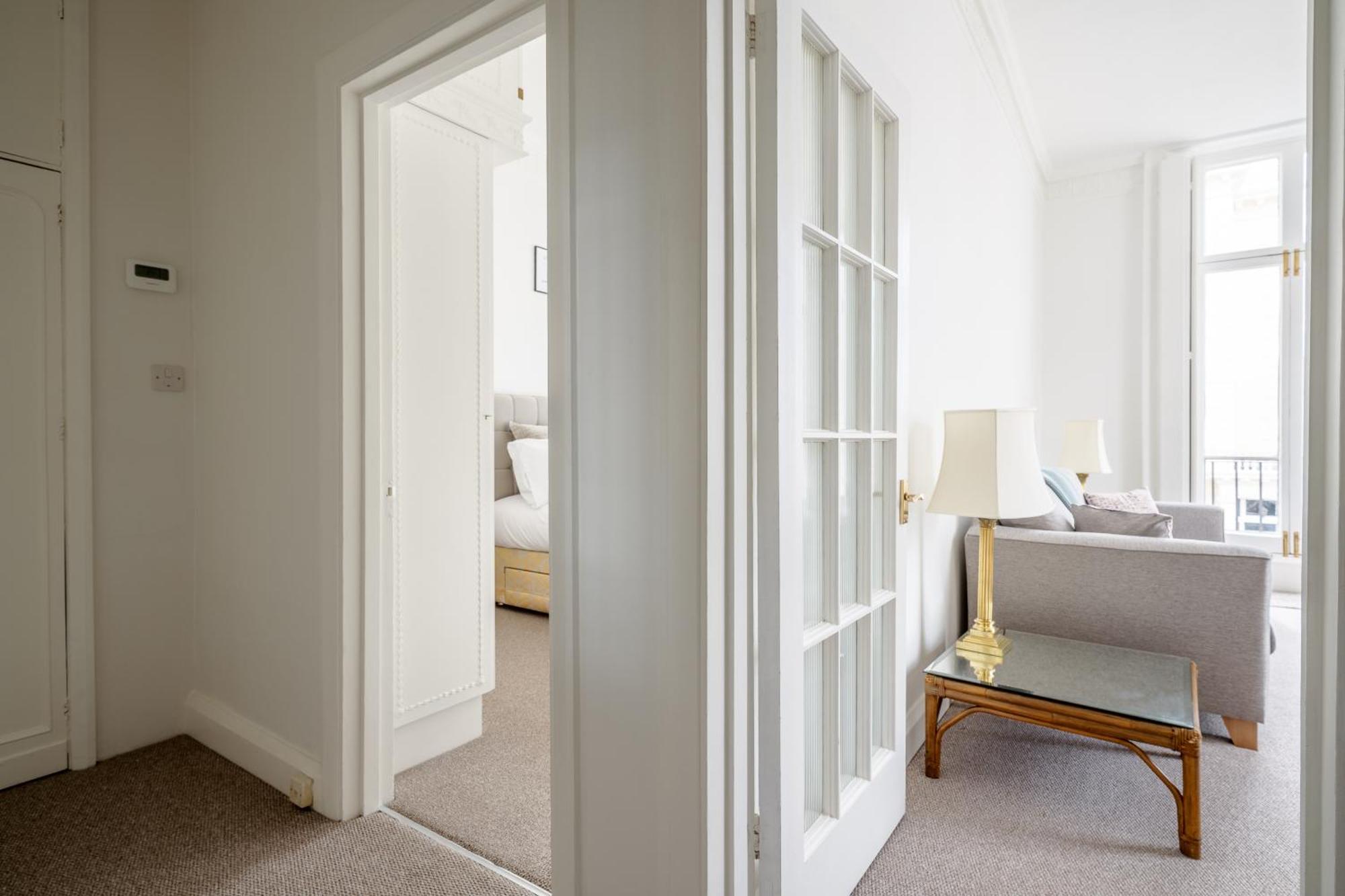 Luxury & Stylist Near Victoria *