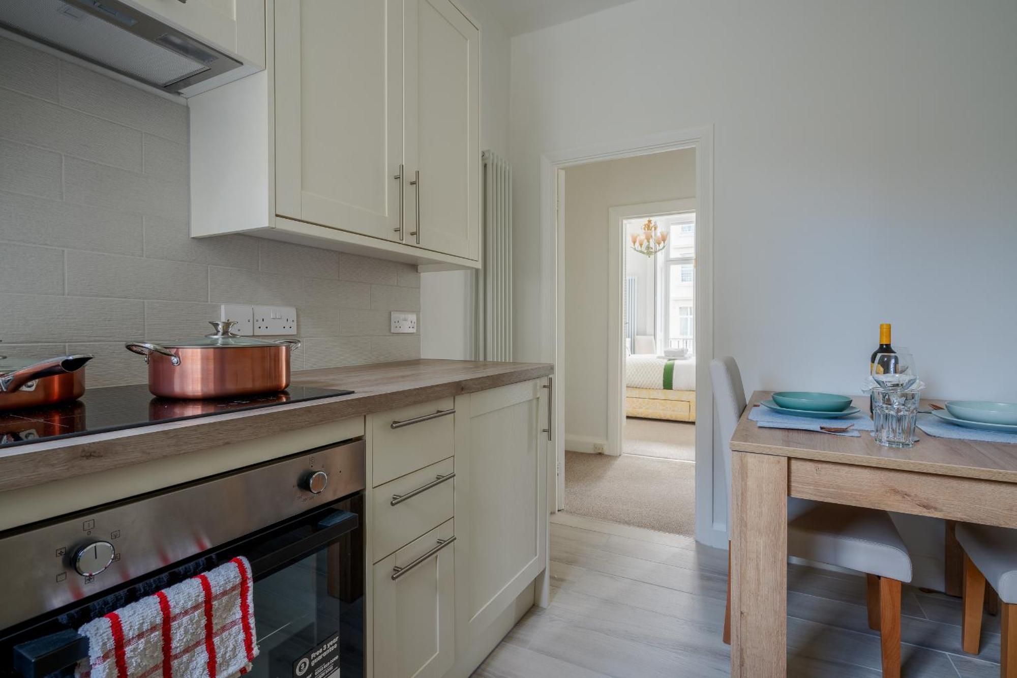 Luxury & Stylist Near Victoria Apartment